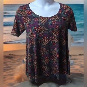 ❤️ 🎃 3/$15 Colorful Patterned Tunic Top C